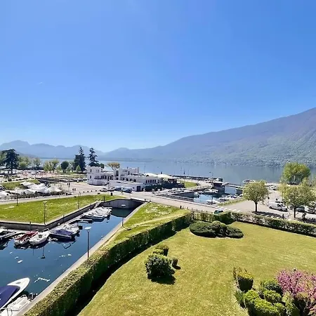 Bord De Avec Terrasse Classe 2 Etoiles Apartman